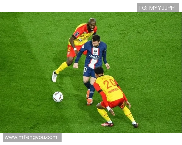 列日对决塞维利亚两队巅峰对抗赛精彩回顾与分析